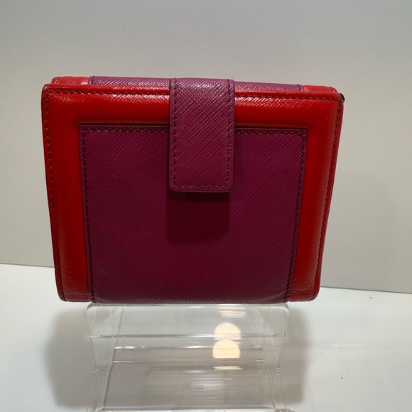 Salvatore Ferragamo Two Tone Wallet - Picture 2 of 7